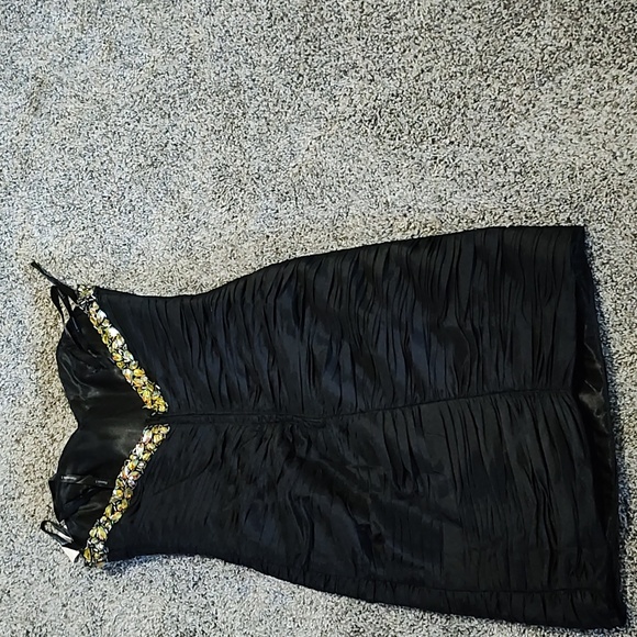 HANNAH S STRAPLESS JEWELED RUNCHED BLACK MINI COCKTAIL DRESS SIZE 2 - NWT - Picture 8 of 12